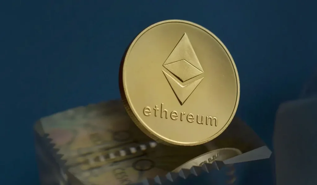 Ethereum (ETH) 